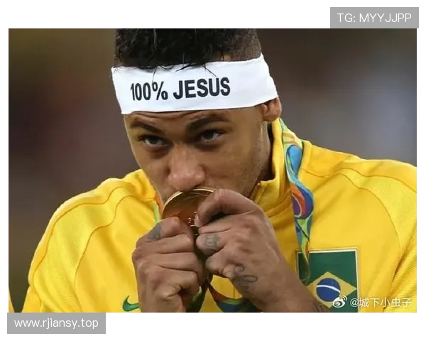 内马尔发文致歉称若未被红牌罚下球队本可取胜表达深深自责